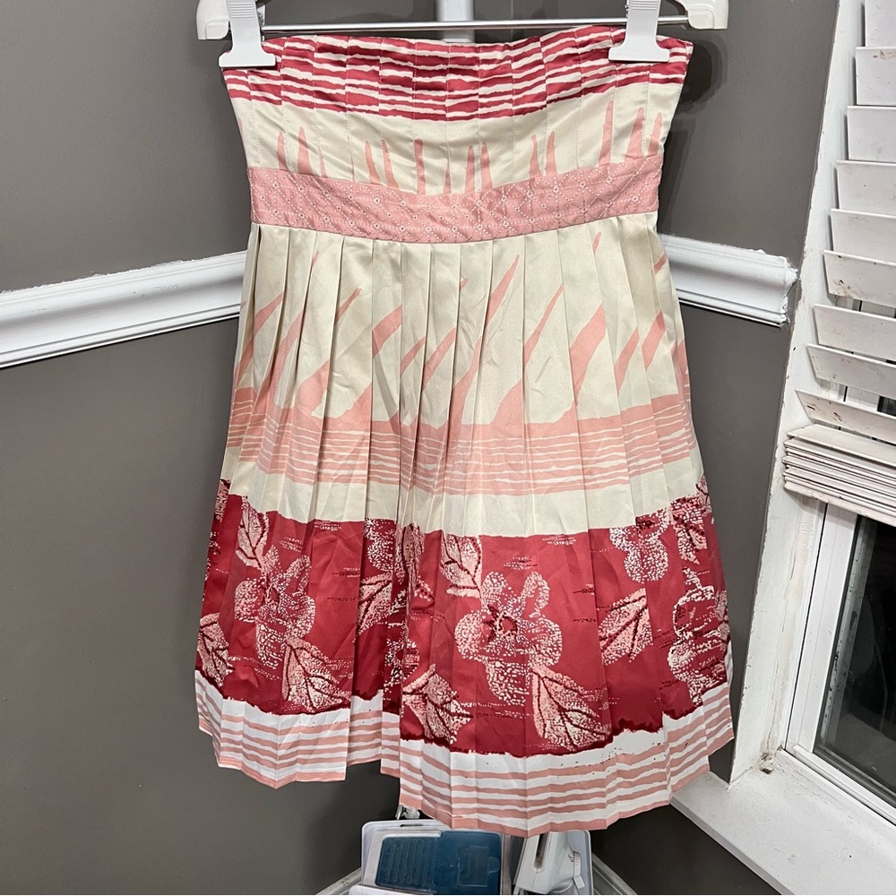 Strapless dress